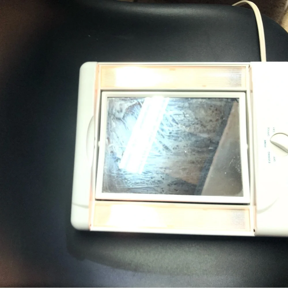 Conair Lighted Makeup Magnifying Mirror Model TM8LX3N